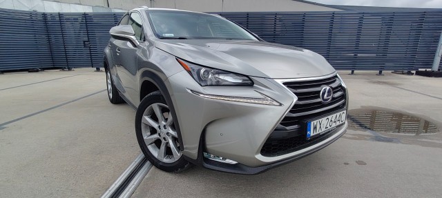lexus